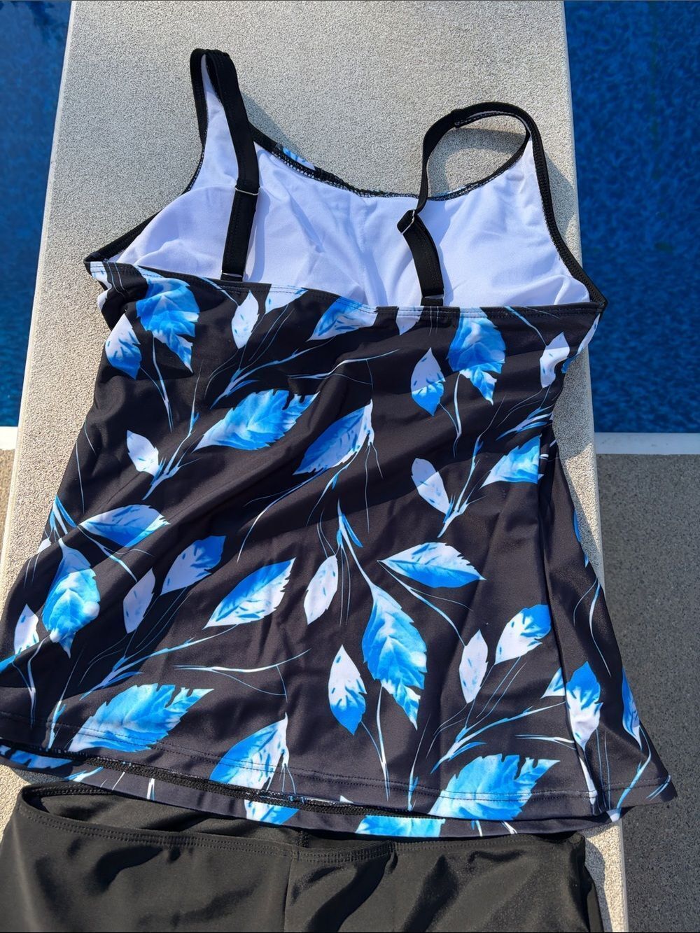 SHEIN Black Tankini with Blue Leaf Print - Picture 4 of 6